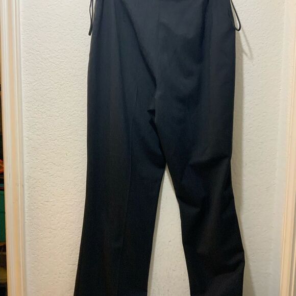 St. John’s Marie Gray, cropped black zipper jacket gold detail & matching pants - Picture 13 of 14